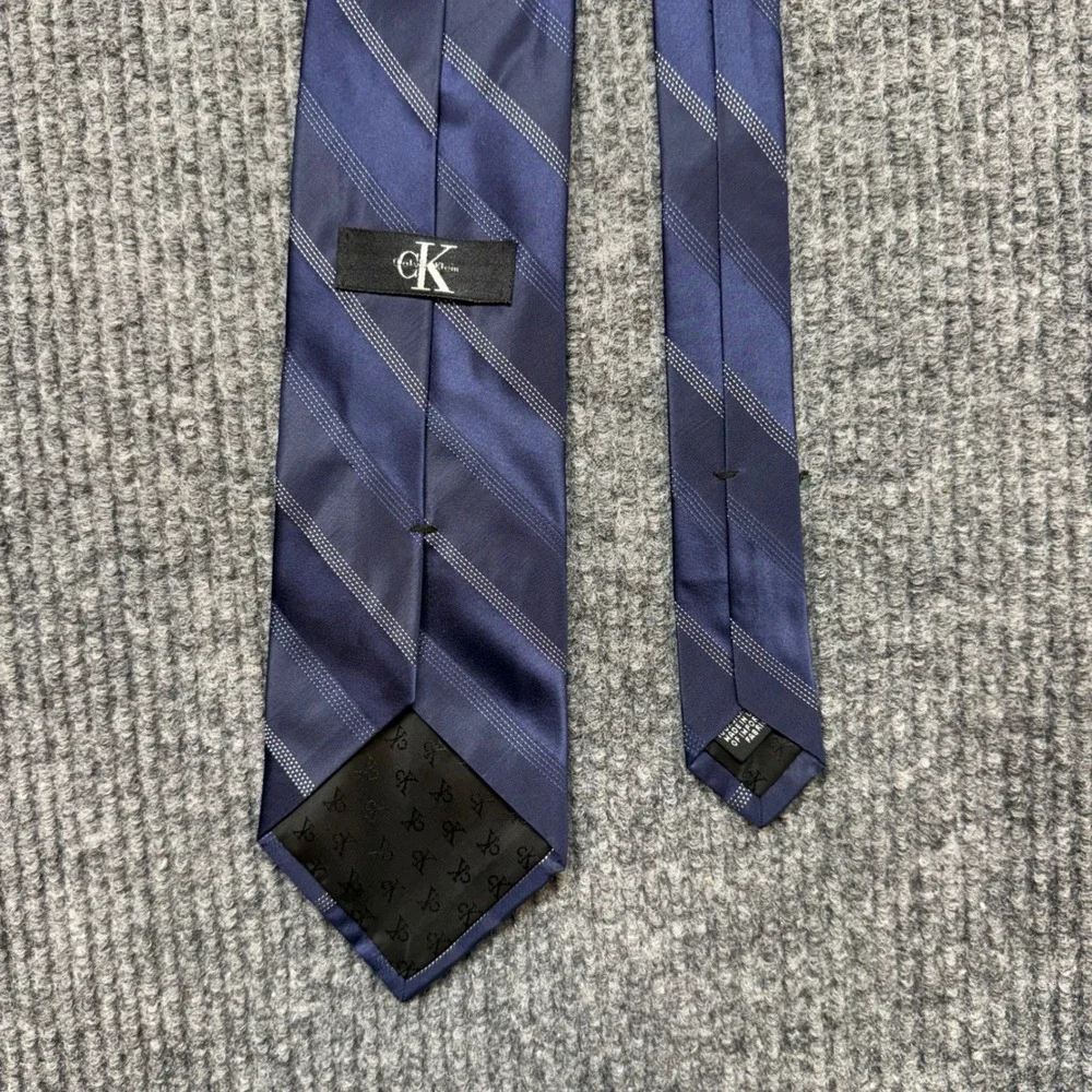 Calvin Klein Blue Striped Silk Necktie Made in USA Classic Designer Tie Standard
